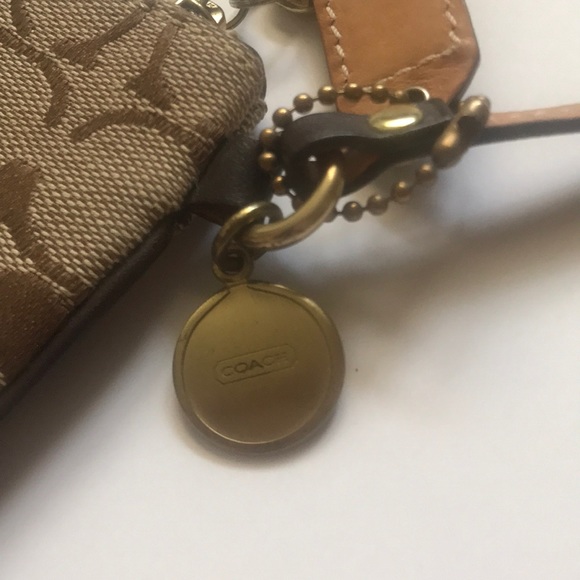 Coach Small Wristlet - Picture 8 of 12